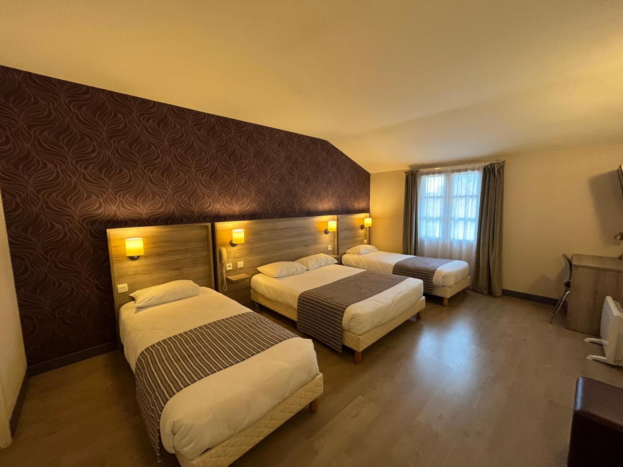 Logis Hotel Le Saint Georges Vivonne Exterior foto
